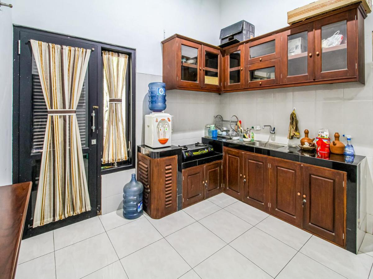 Hotel Oyo Life 90961 Lotu's Garden Syariah 2*